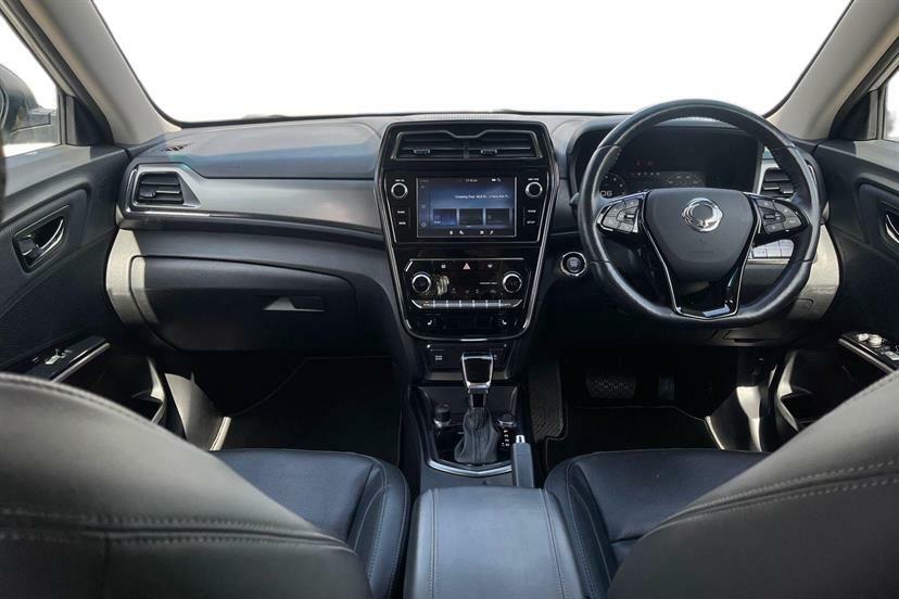 SsangYong Tivoli 1.5P Ultimate Silver #4