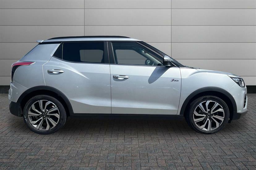 SsangYong Tivoli 1.5P Ultimate Silver #2