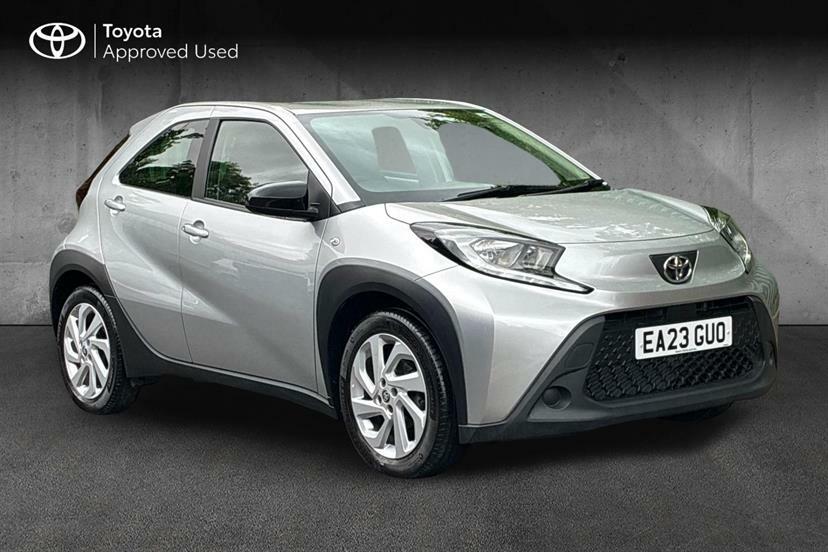 Toyota Aygo X 1.0 Vvt-i Pure Silver