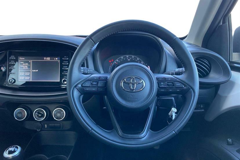 Toyota Aygo X 1.0 Vvt-i Pure ML23WXN White #6