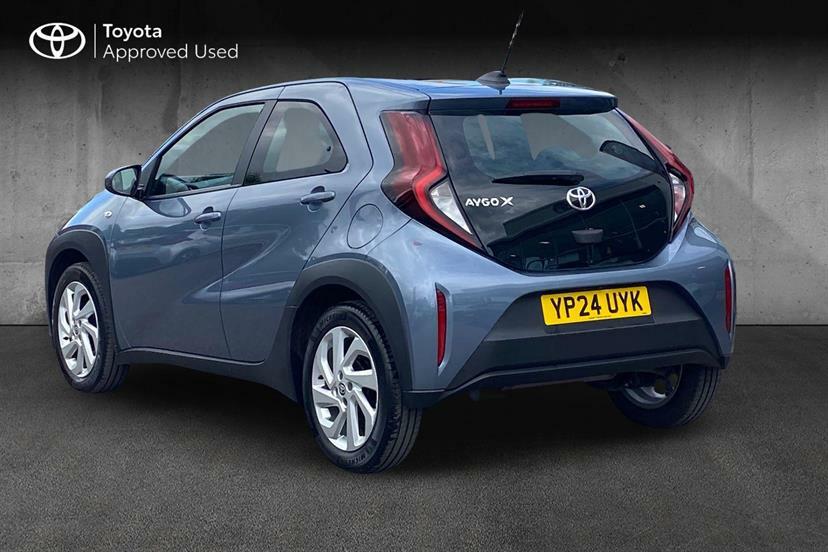 Toyota Aygo X 1.0 Vvt-i Pure YP24UYK #4