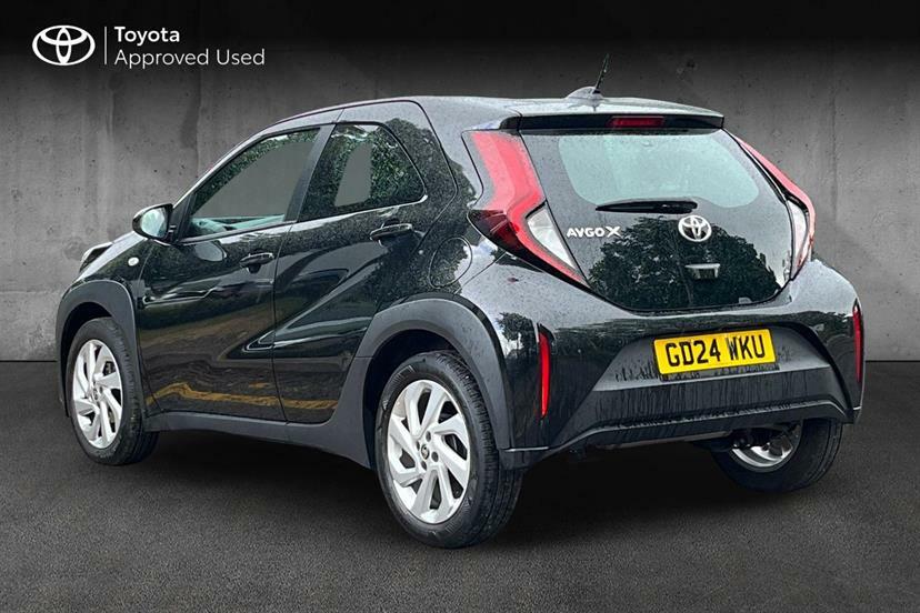 Toyota Aygo X 1.0 Vvt-i Pure GD24WKU Black #3