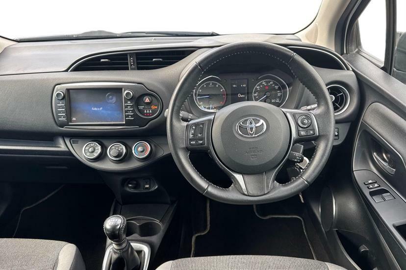 Toyota Yaris 1.5 Vvt-i Y20 Bi-tone White #6
