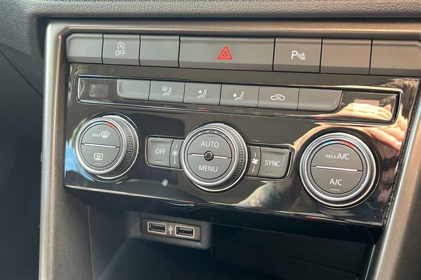 Volkswagen T-Roc 1.0 Tsi Se MJ19MYM White #6