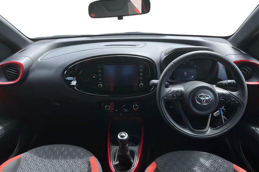 Toyota Aygo X 1.0 Vvt-i Edge Black #6