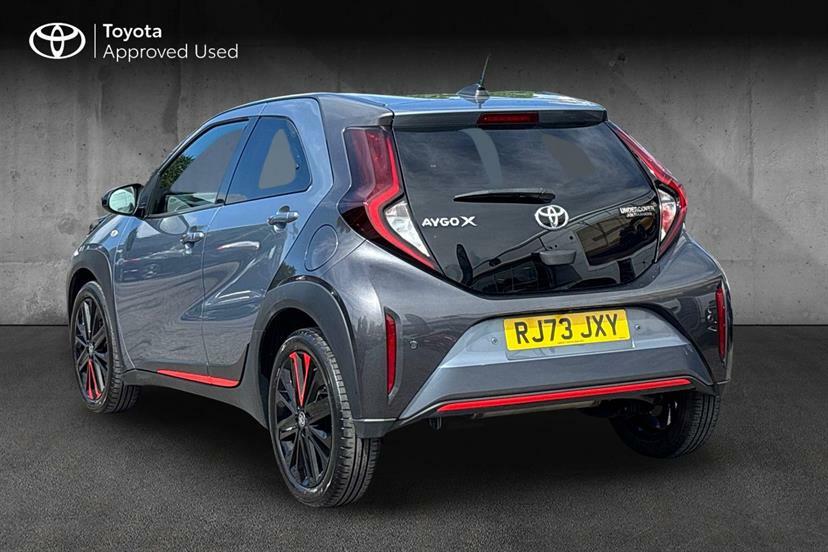 Toyota Aygo X 1.0 Vvt-i Undercover RJ73JXY Black #4