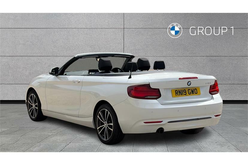 BMW 2 Series 218I Sport Nav Step RN19GWO White #2