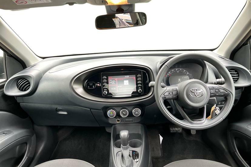 Toyota Aygo X 1.0 Vvt-i Pure FV73YKB Black #6