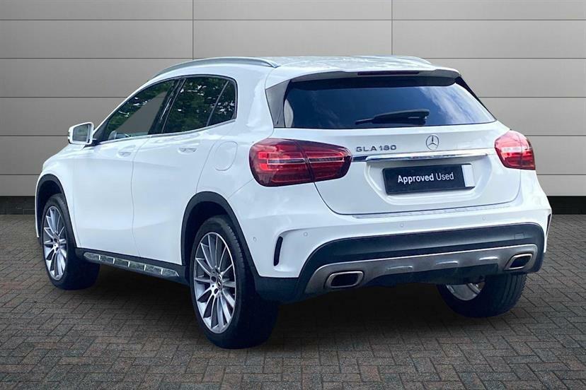 Mercedes-Benz GLA Class 180 Amg Line Edition DK69SUV White #2