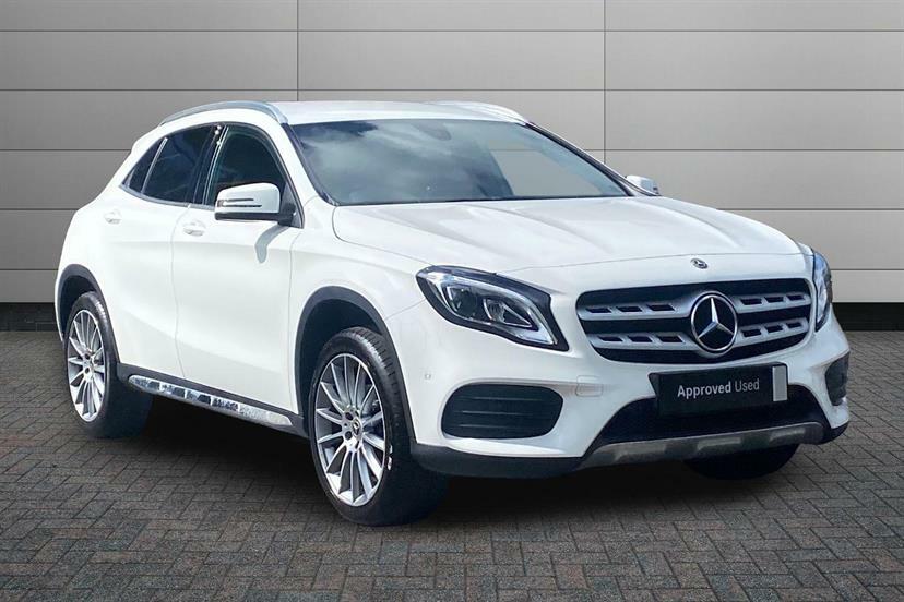 Mercedes-Benz GLA Class 180 Amg Line Edition White