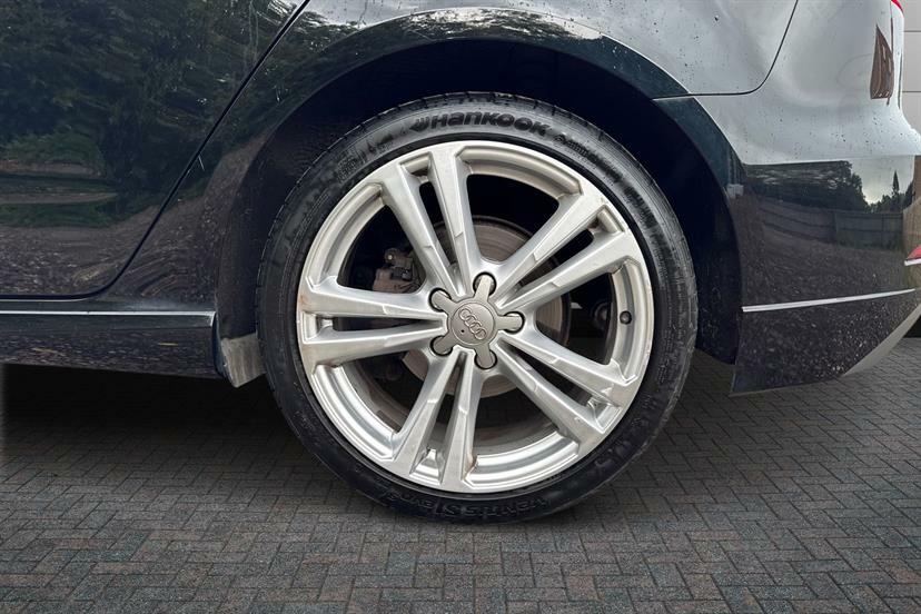 Audi A3 35 Tfsi S Line S Tronic LM19STX Black #4