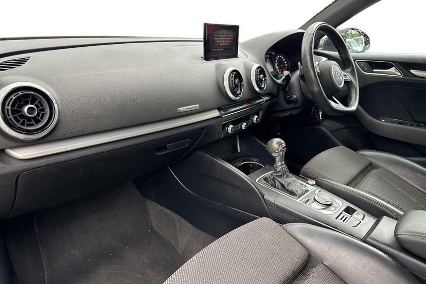 Audi A3 35 Tfsi S Line S Tronic LM19STX Black #2
