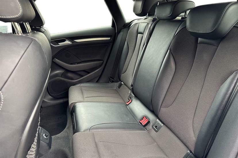 Audi A3 35 Tfsi S Line S Tronic LM19STX Black #6