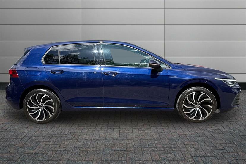 Volkswagen Golf 1.5 Tsi 150 Life WM21FXO Blue #4