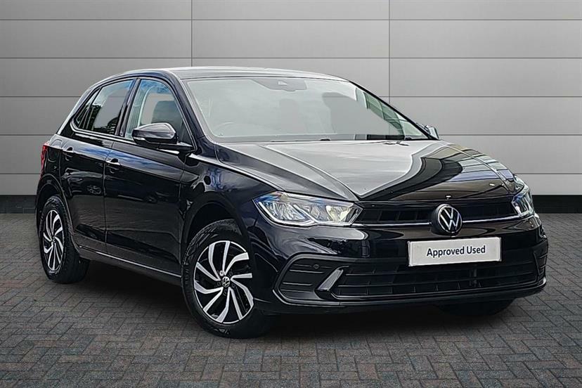 Volkswagen Polo 1.0 Life Black