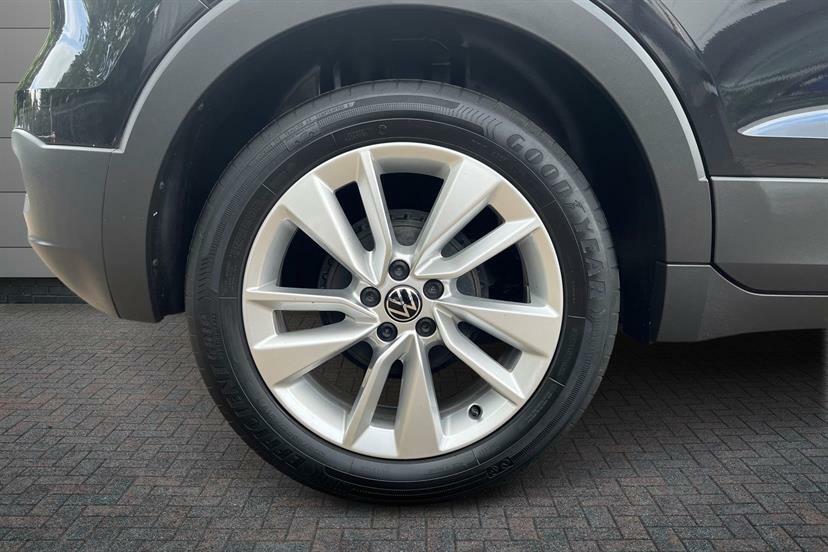 Volkswagen T-Cross 1.0 Tsi Se AE23YJL Black #5