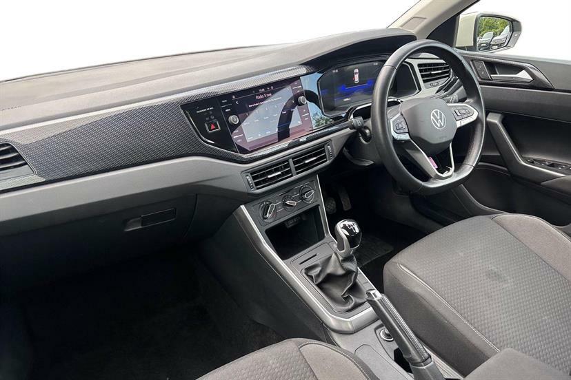 Volkswagen Polo 1.0 Life DE73GDJ Grey #2