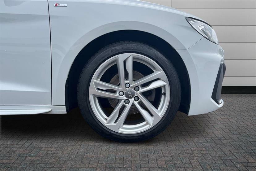 Audi A1 30 Tfsi S Line Tech Pack AP70BZS White #5