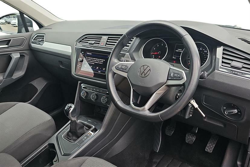 Volkswagen Tiguan 1.5 Tsi EJ21KOA Grey #6