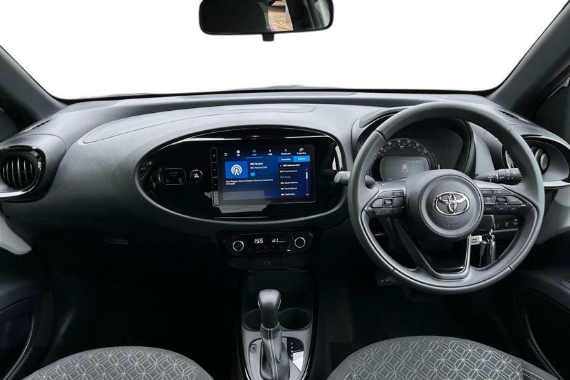 Toyota Aygo X 1.0 Vvt-i Edge Parking GF74VYZ Black #6