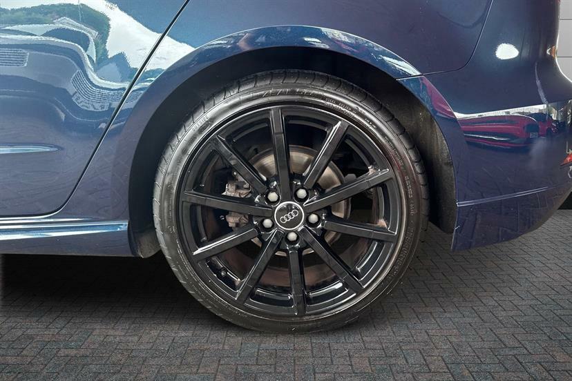 Audi A3 1.5 Tfsi Black Edition S Tronic EX68OOB Blue #5