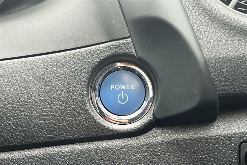 Toyota Auris Design Hev Vvt-i Cvt Grey #16
