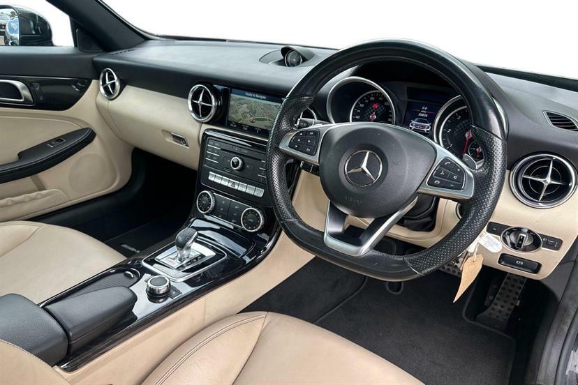 Mercedes-Benz SLC 250D Amg Line 9G-tronic Black #5