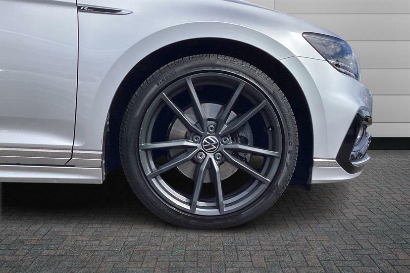 Volkswagen Passat 1.5 Tsi Evo R-line Dsg EN21OOD Grey #5
