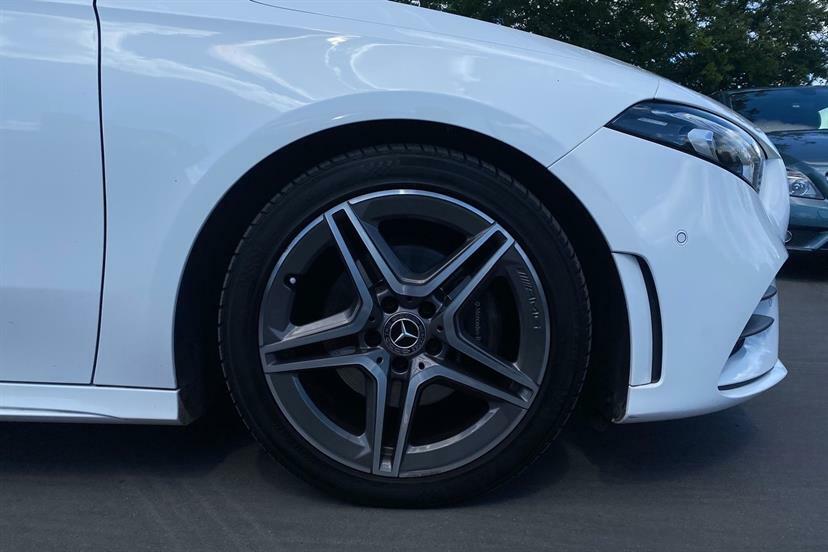 Mercedes-Benz A Class A200 Amg Line Premium White #3