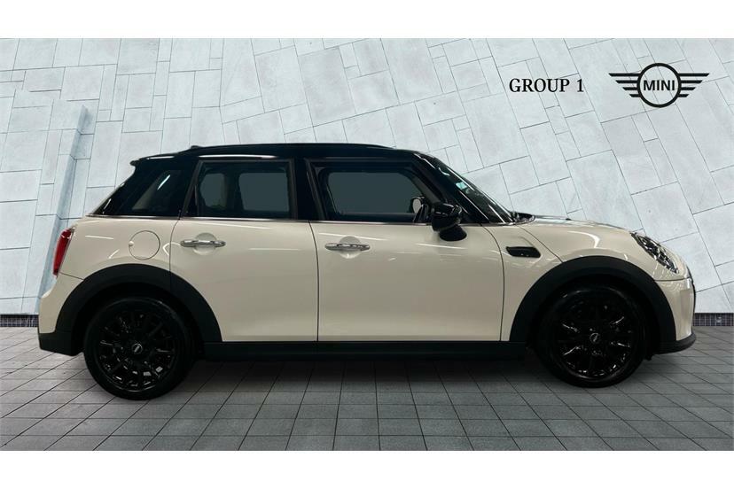 Mini Hatch 1.5 Cooper Classic RV72TYD White #3