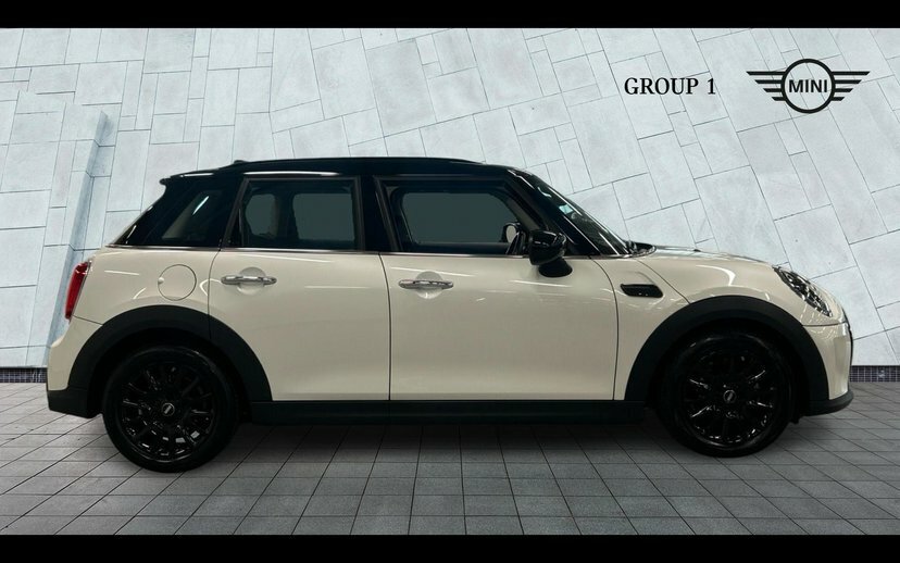 Mini Hatch 5-Door Hatch Cooper Classic RV72TYD White #3