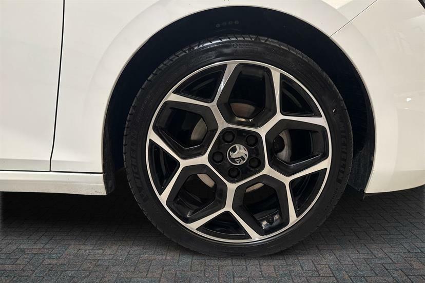 Vauxhall Astra 1.2 Turbo 130 Gs RF73OUM White #5