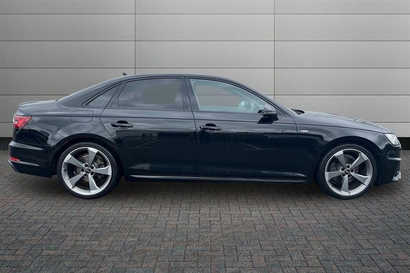 Audi A4 40 Tfsi Black Edition S Tronic AX19HXG Black #4