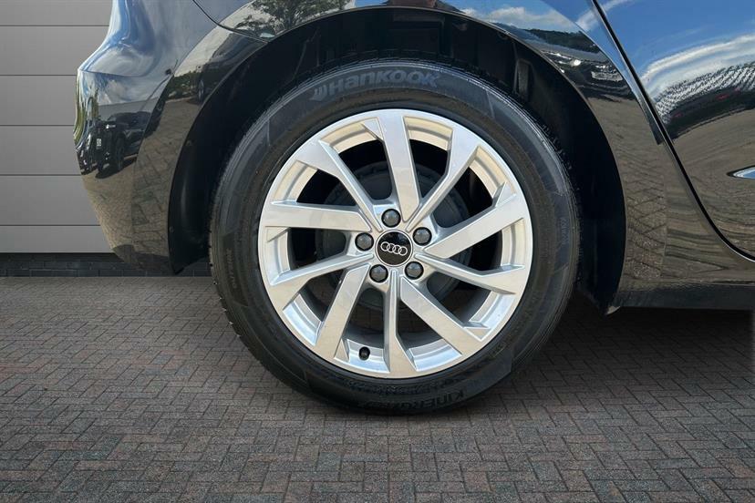 Audi A1 25 Tfsi Sport LS23TWC Black #5
