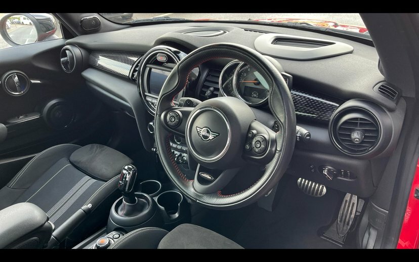 Mini Hatch 3-Door Hatch Cooper S Sport EA20MLO Red #6