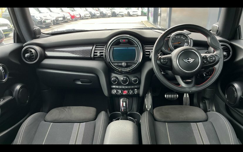 Mini Hatch 3-Door Hatch Cooper S Sport EA20MLO Red #4