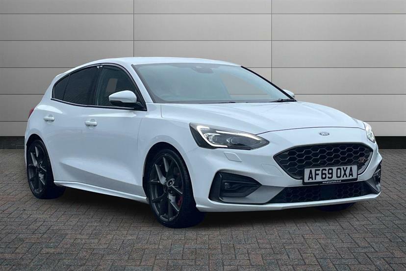 Ford Focus 2.3 Ecoboost St White