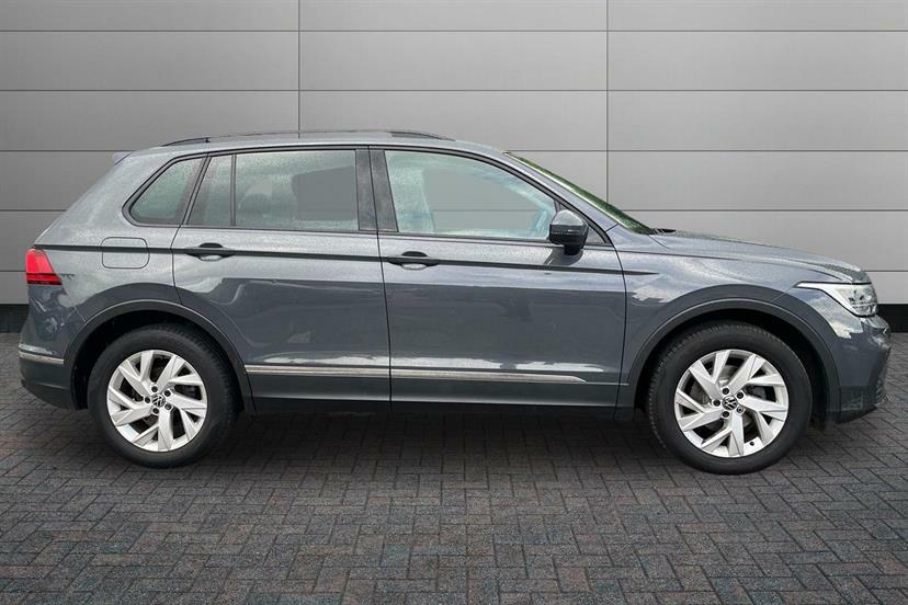 Volkswagen Tiguan 1.5 Tsi 150 Life Dsg MT21KWM Grey #4