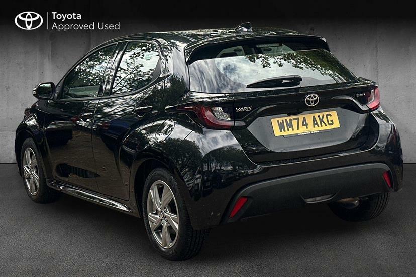 Toyota Yaris 1.5 Hybrid Icon Cvt WM74AKG Black #4