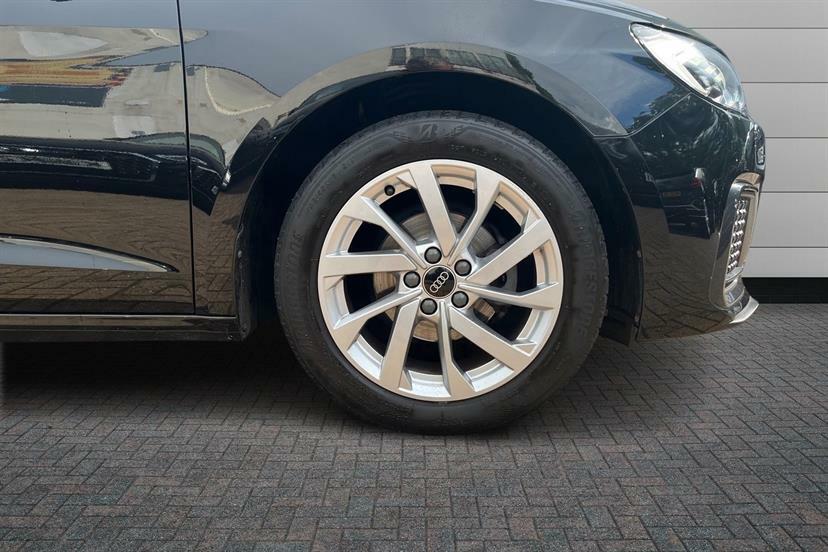 Audi A1 25 Tfsi Sport S Tronic LM23FSF Black #5