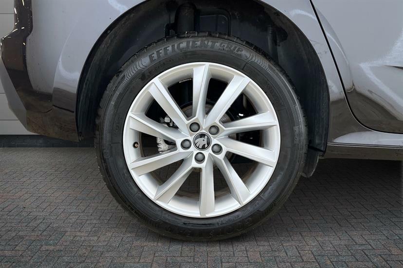 Skoda Kamiq 1.0 Tsi Se Edition GK75KLC Black #5
