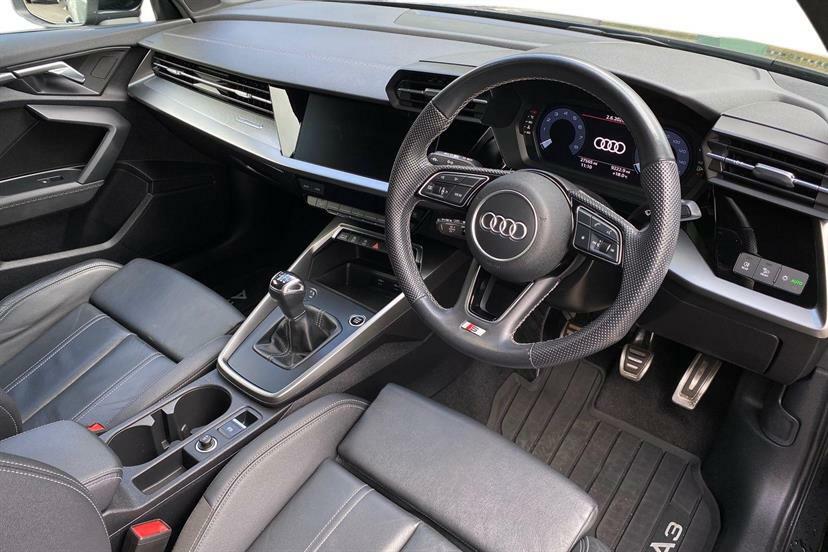 Audi A3 30 Tfsi S Line DE72UWB Black #6