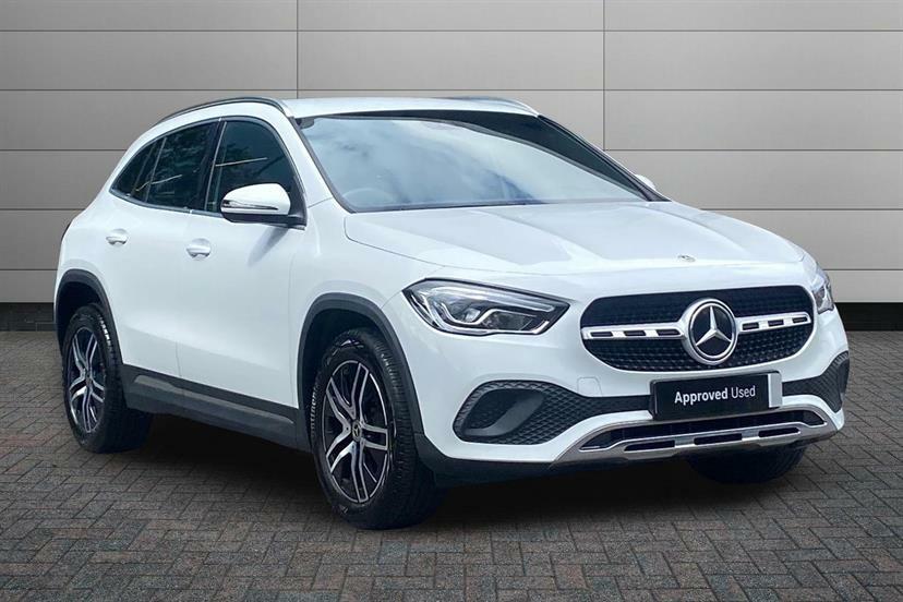 Mercedes-Benz GLA Class 200 Sport White