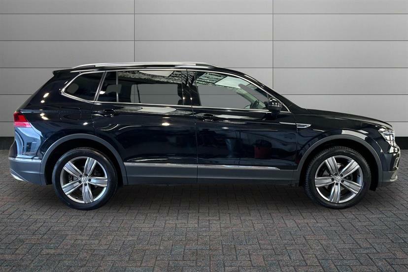 Volkswagen Tiguan Allspace 1.5 Tsi Sel Dsg Black #4