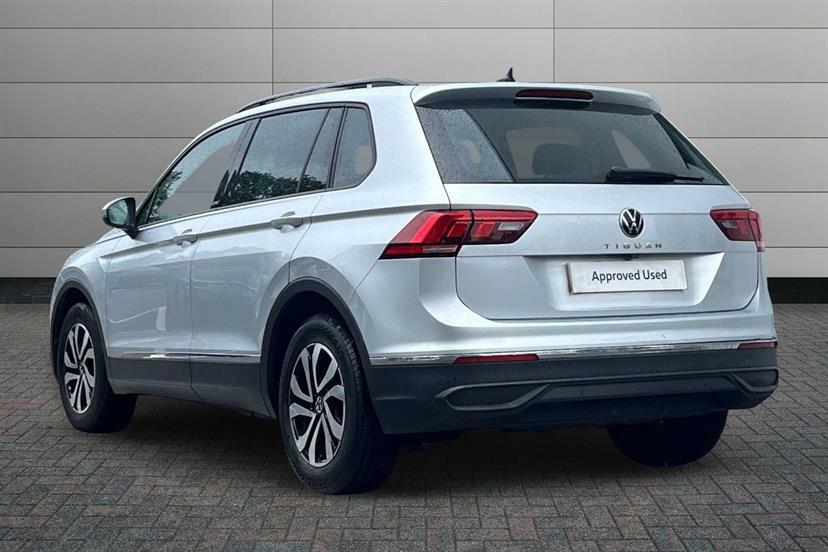 Volkswagen Tiguan 1.5 Tsi 150 Active Dsg LV21OVM Silver #3