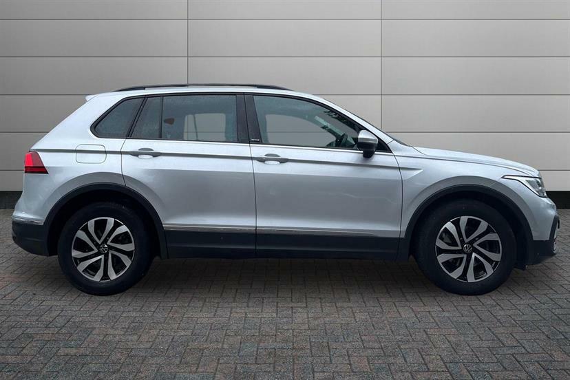 Volkswagen Tiguan 1.5 Tsi 150 Active Dsg LV21OVM Silver #4
