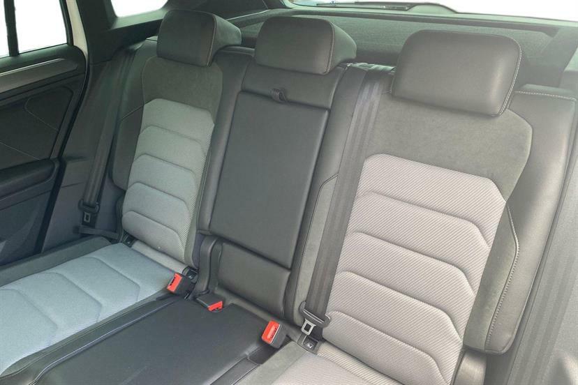 Volkswagen Tiguan 2018 2.0 Tdi Sel Suv 4Motion Eur Blue #10