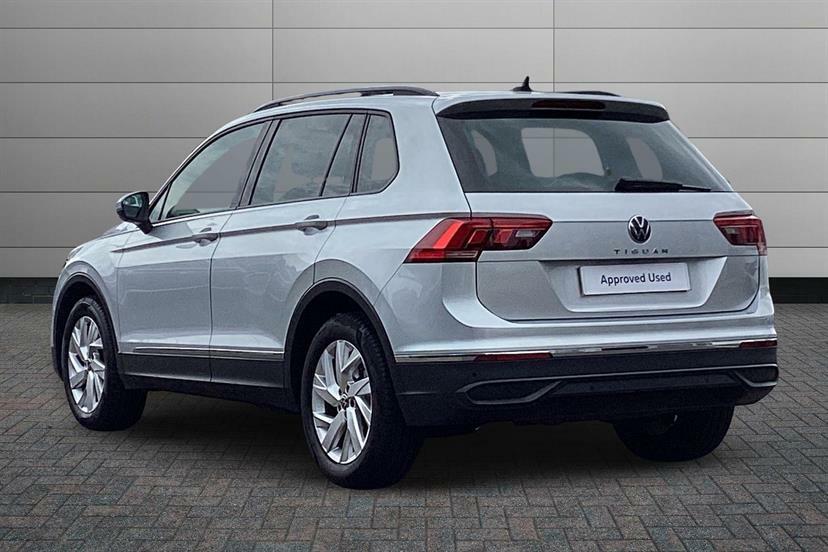 Volkswagen Tiguan 1.5 Tsi 150 Life Dsg EN72OYW Silver #3