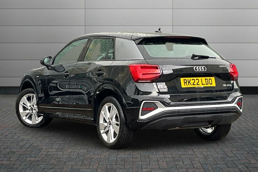 Audi Q2 1.5 Tfsi Cod 35 S Line Suv 150 Black #3