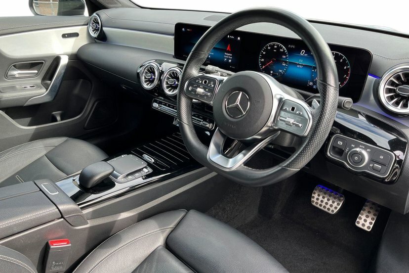 Mercedes-Benz CLA Class Cla200 Amg Line Executive Shooting Brake Pet KN23XSV White #5